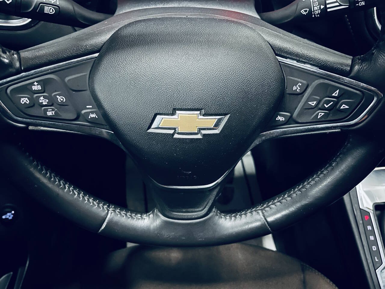 Used 2019 Chevrolet Equinox LT w/ Driver Convenience Package FWD image 28