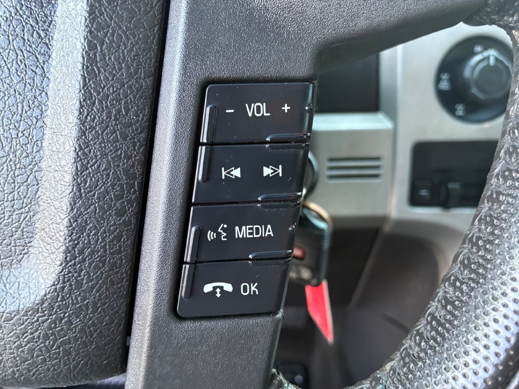 Used 2010 Ford F150 Raptor AWD/4WD image 22