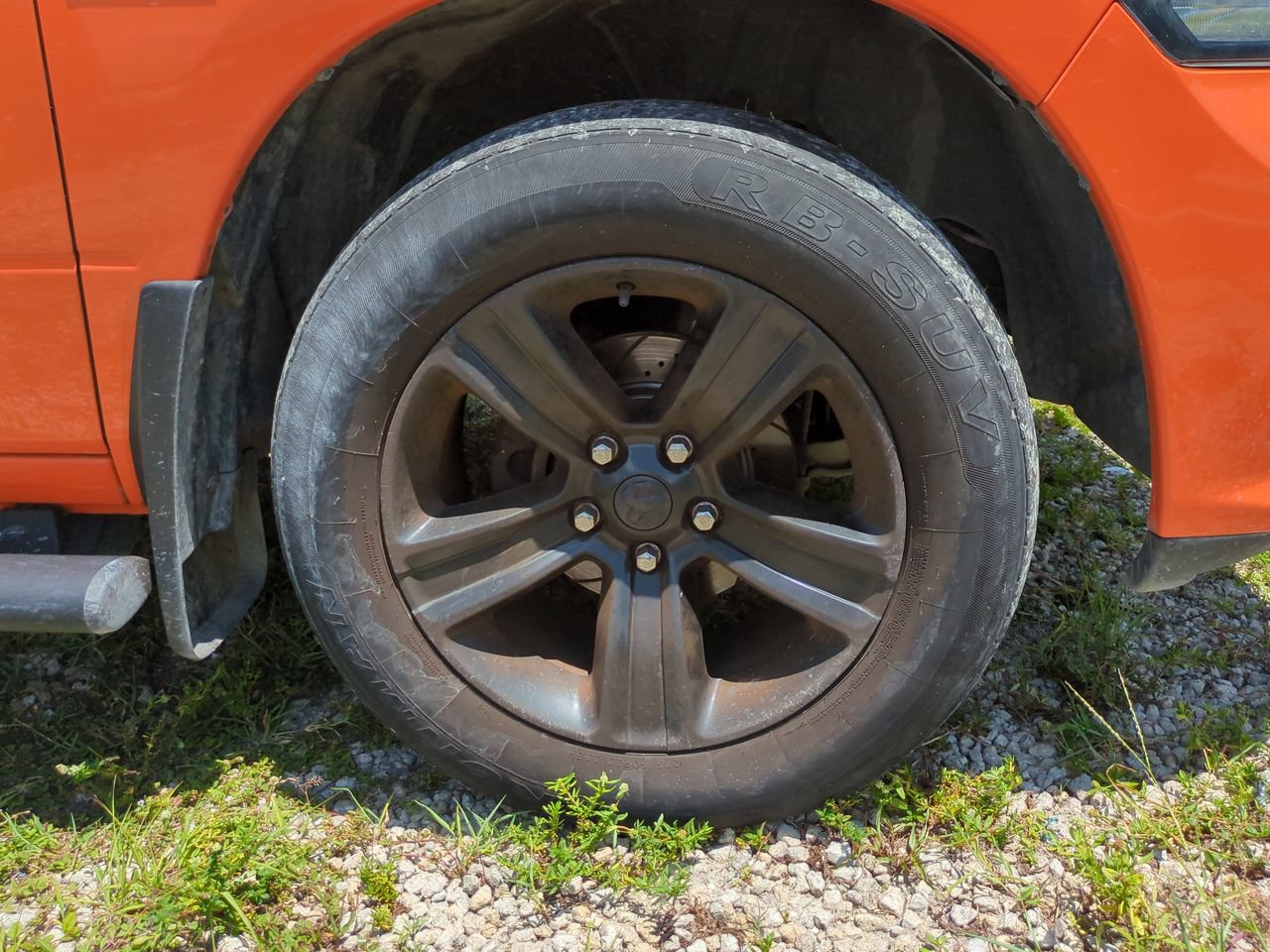 Used 2017 RAM 1500 Sport w/ Ignition Orange Sport Package AWD/4WD image 11