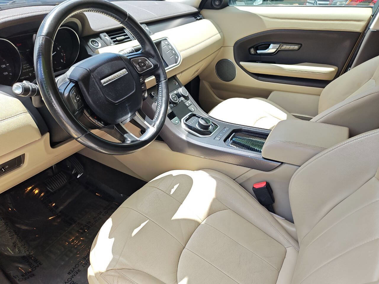 Used 2018 Land Rover Range Rover Evoque SE AWD/4WD image 27