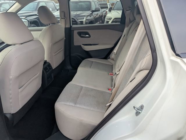 Used 2021 Nissan Rogue SV image 10