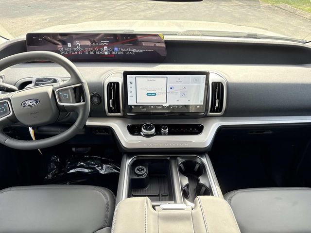 New 2026 Ford Expedition Active RWD image 15