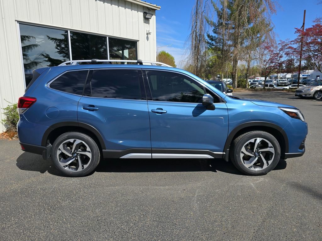 Certified 2023 Subaru Forester Touring AWD/4WD image 3