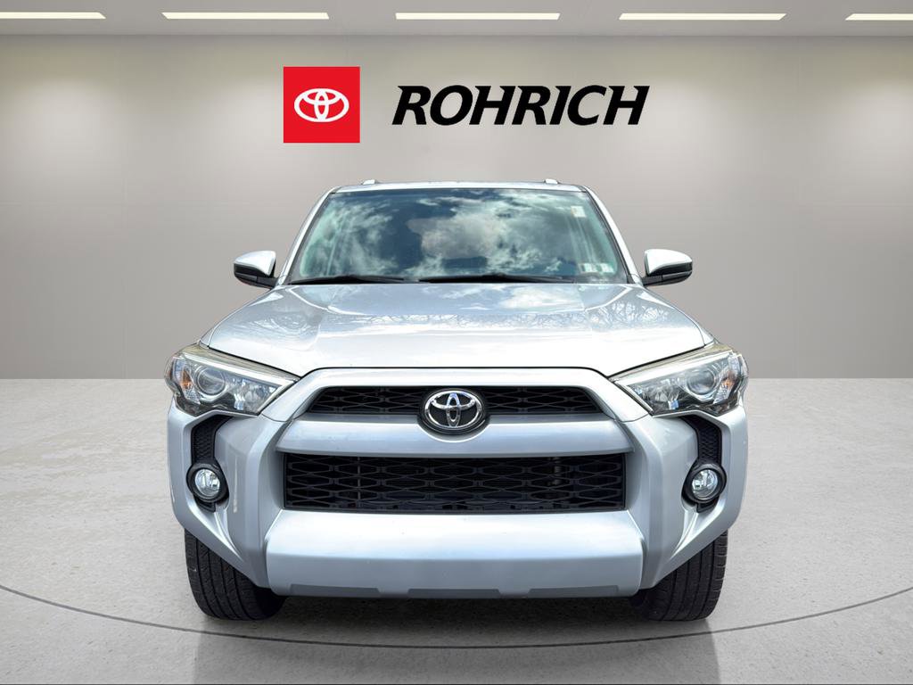 Used 2016 Toyota 4Runner SR5 image 2