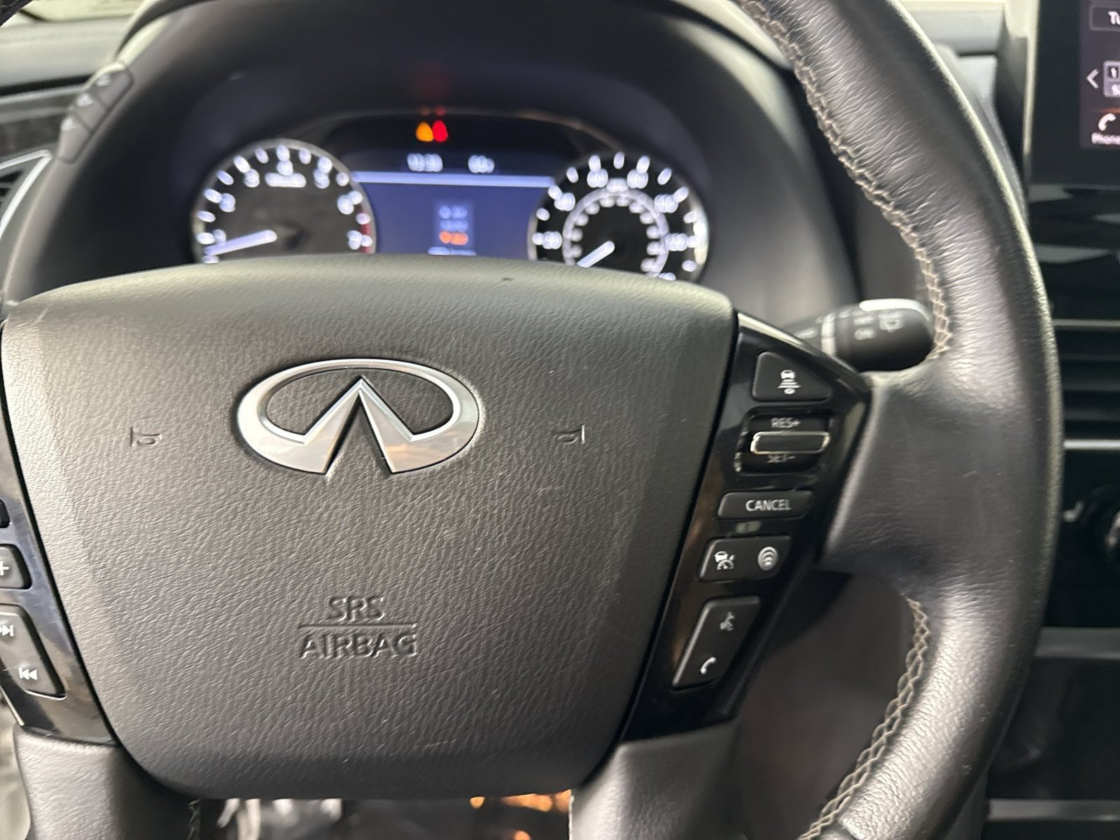 Used 2024 INFINITI QX80 Luxe AWD/4WD image 13