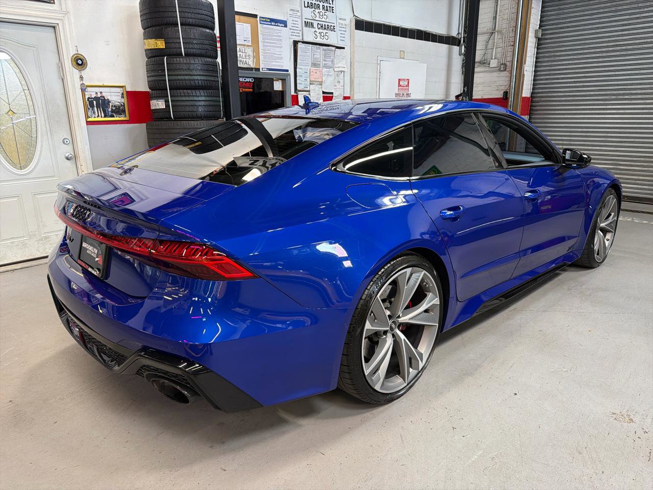 Used 2023 Audi RS 7 Sportback AWD/4WD image 5