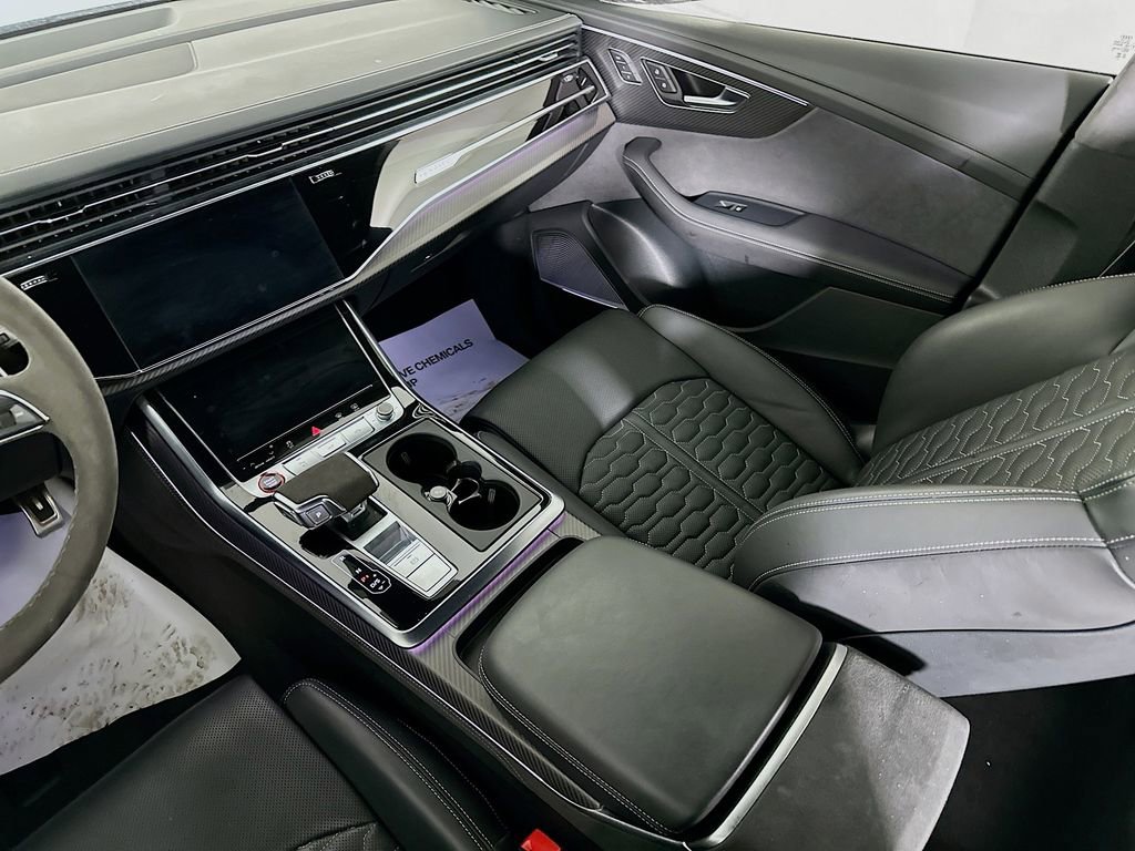 Used 2024 Audi RS Q8 image 31