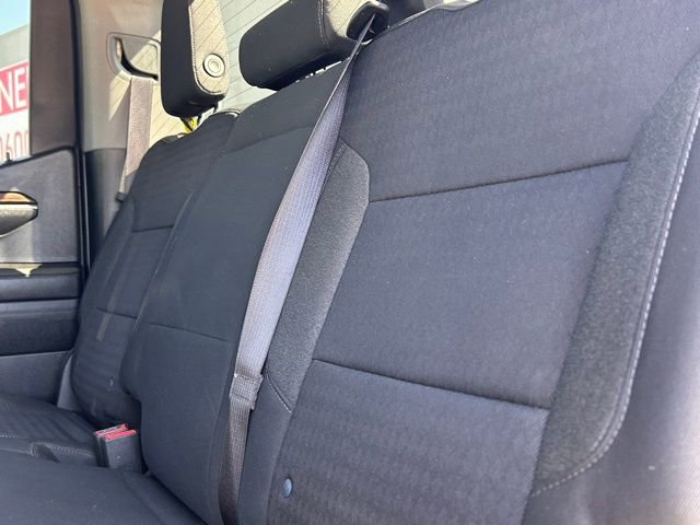 Used 2023 Chevrolet Silverado 1500 LT RWD image 39