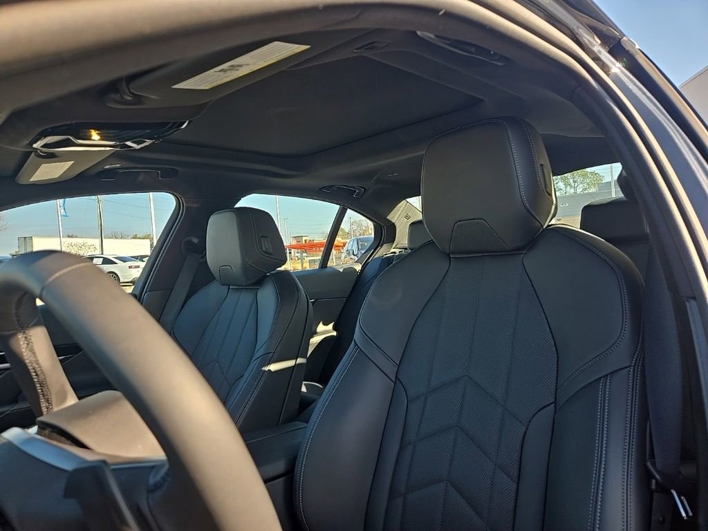 Used 2024 BMW 530i xDrive w/ Premium Package image 36