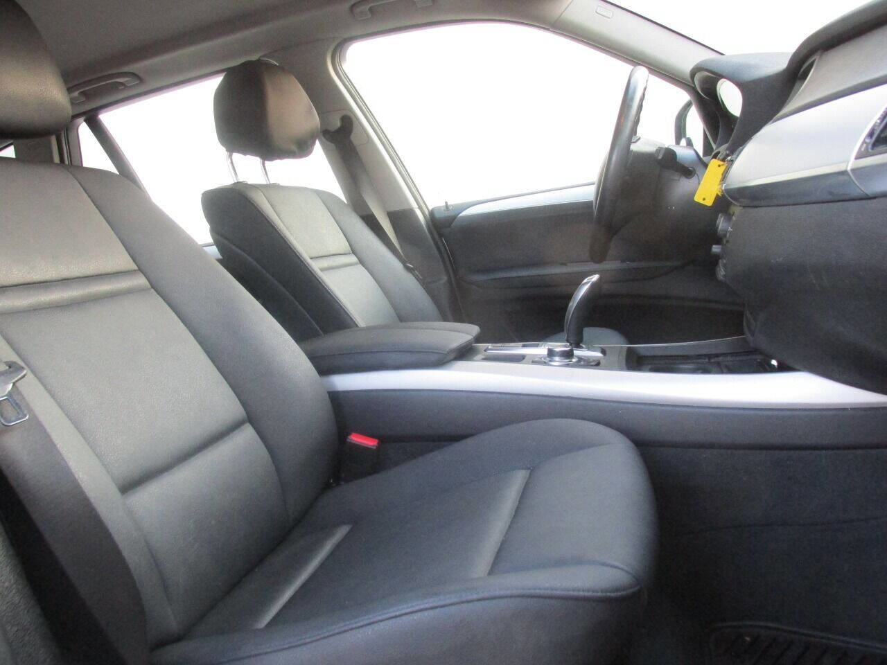 Used 2012 BMW X5 xDrive35i image 12