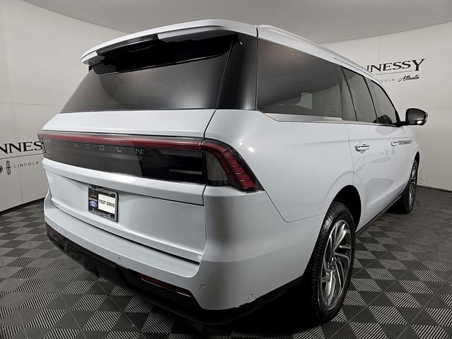 New 2025 Lincoln Navigator Reserve AWD/4WD image 5