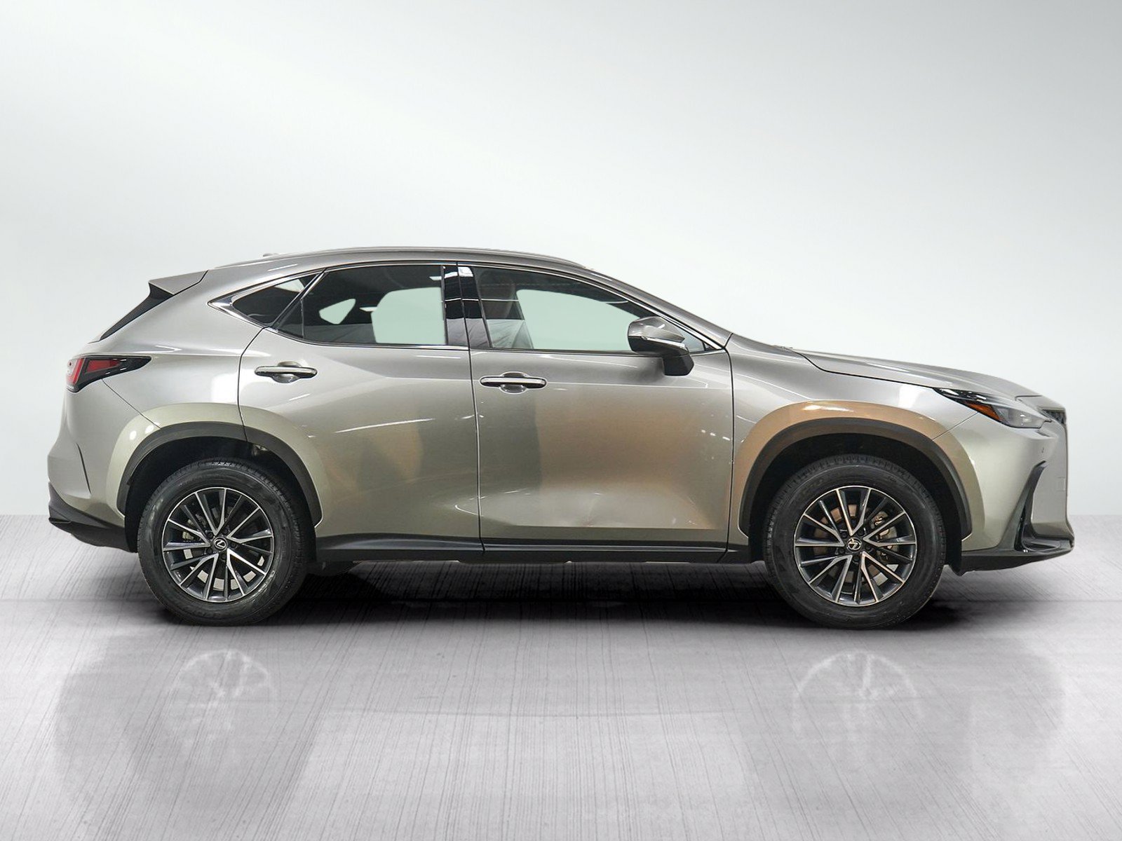 Used 2024 Lexus NX 350h AWD image 6