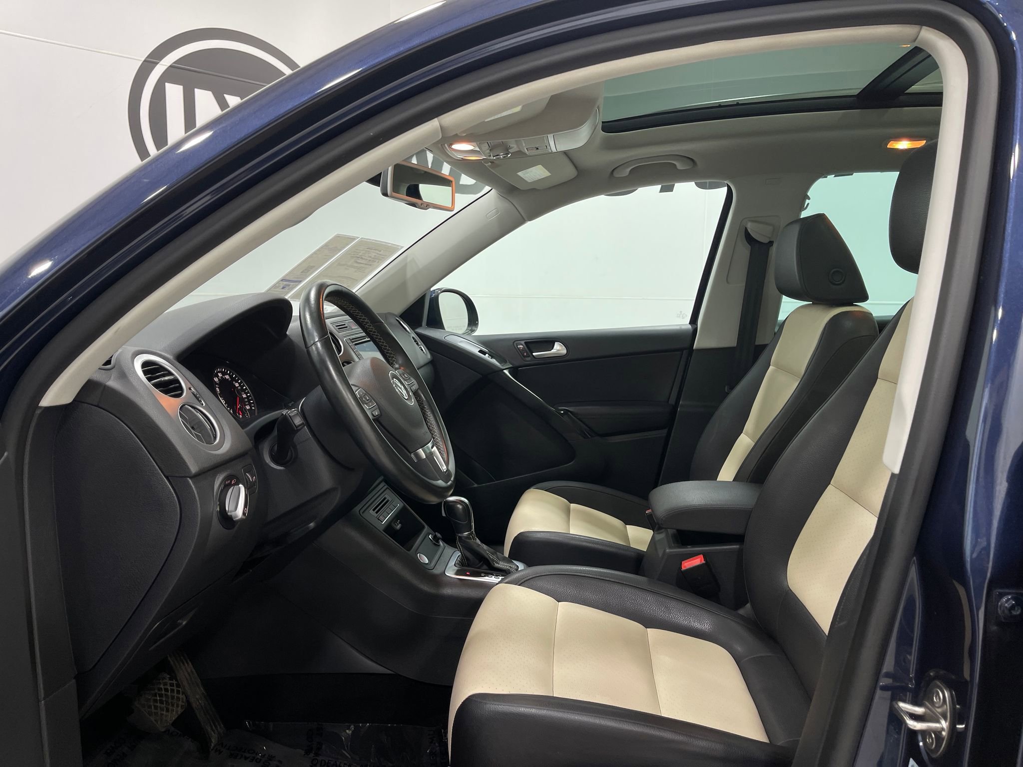 Used 2016 Volkswagen Tiguan SE image 13