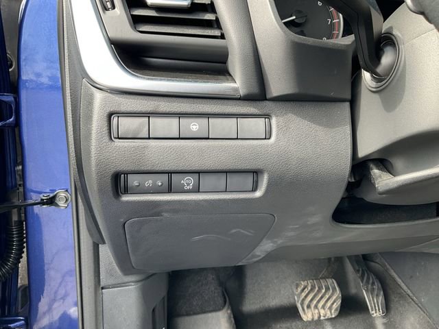 Certified 2023 Nissan Rogue SV image 18