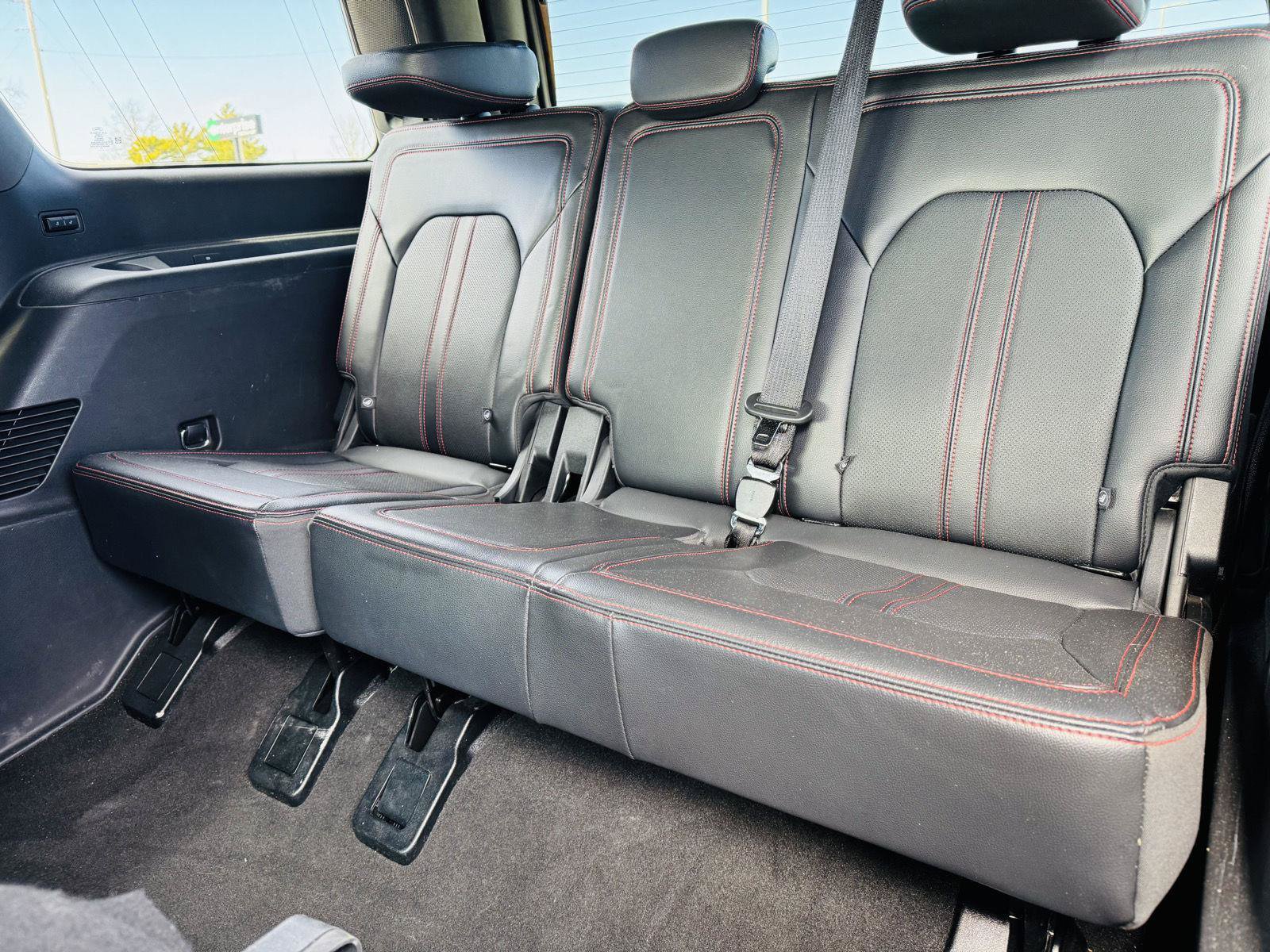 Used 2023 Ford Expedition Limited AWD/4WD image 39