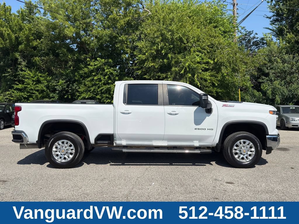 Used 2024 Chevrolet Silverado 2500 LT AWD/4WD image 10