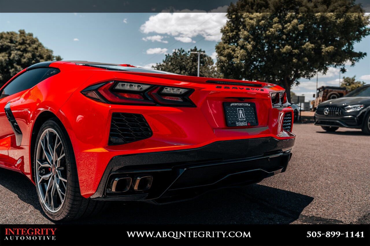 Used 2024 Chevrolet Corvette Stingray Preferred Cpe w/ Body-Color Dual Roof Package RWD image 14