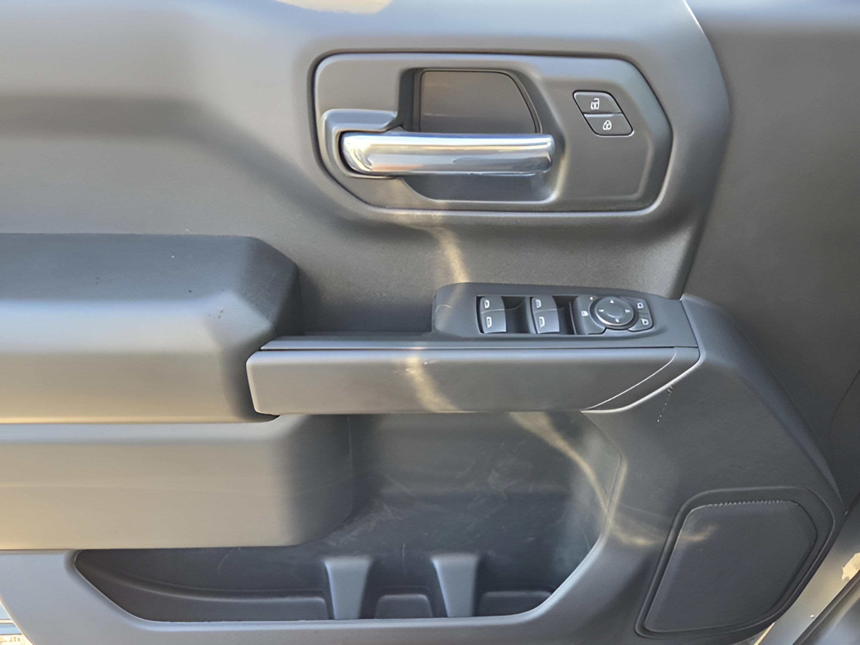 New 2026 Chevrolet Silverado 1500 Custom AWD/4WD image 26