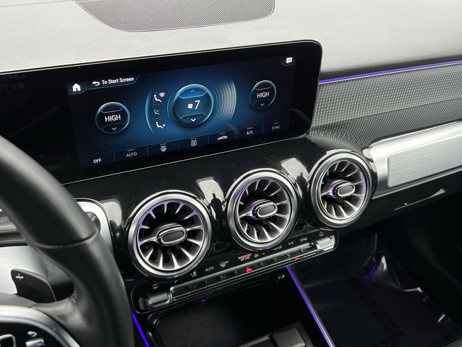 Certified 2022 Mercedes-Benz GLB 250 4MATIC image 19