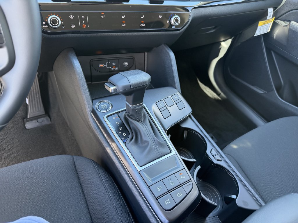 New 2027 Kia Sportage LX FWD image 24