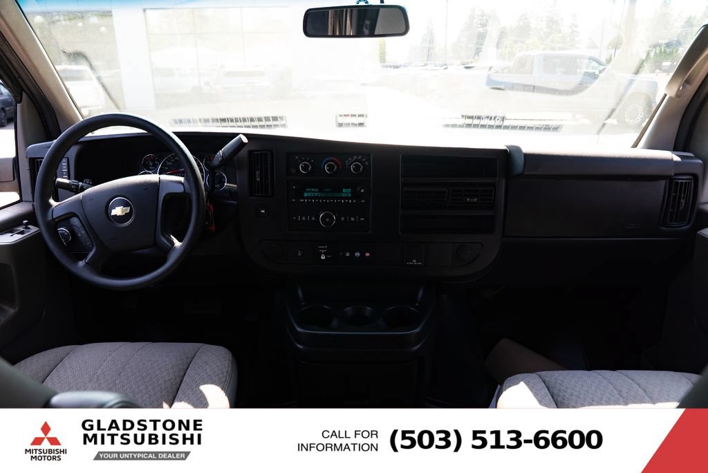Used 2015 Chevrolet Express 2500 LT w/ LT Preferred Equipment Group RWD image 9