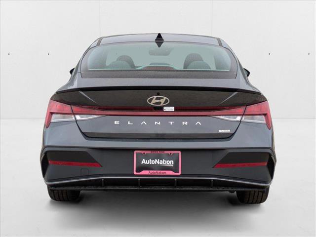 New 2025 Hyundai Elantra SEL image 8
