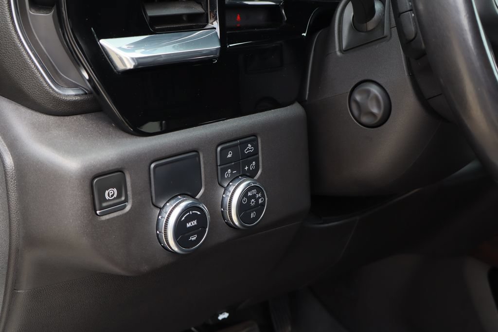 Used 2023 GMC Sierra 1500 SLT w/ SLT Convenience Package RWD image 13