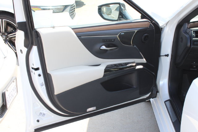 Certified 2023 Lexus ES 350 w/ Accessory Package (Z1) FWD image 11
