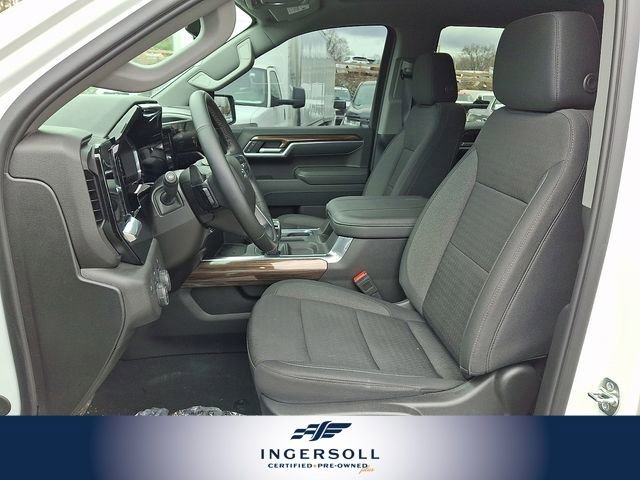 Used 2025 Chevrolet Silverado 1500 RST image 2