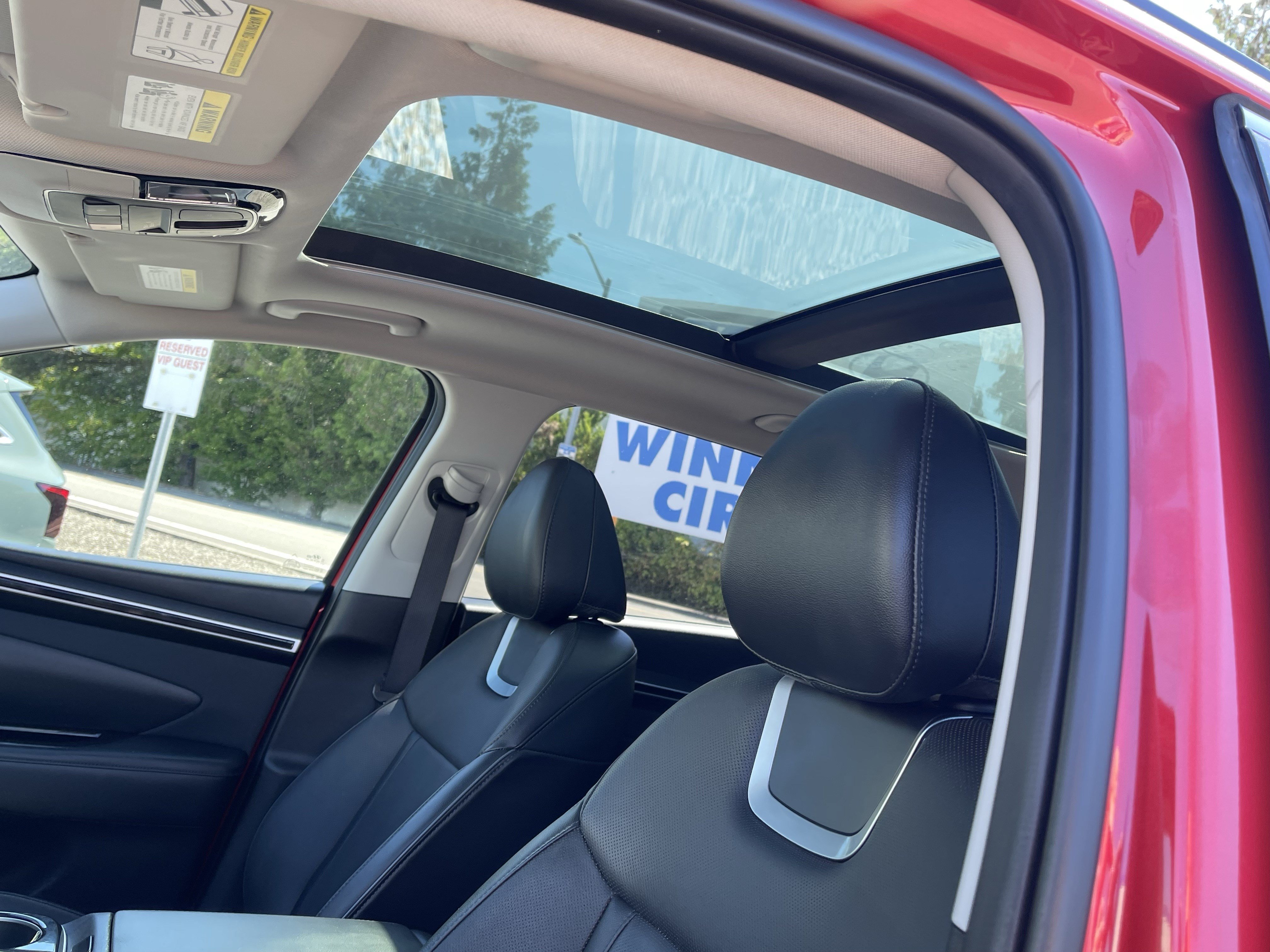 Certified 2023 Hyundai Tucson Limited AWD/4WD image 21