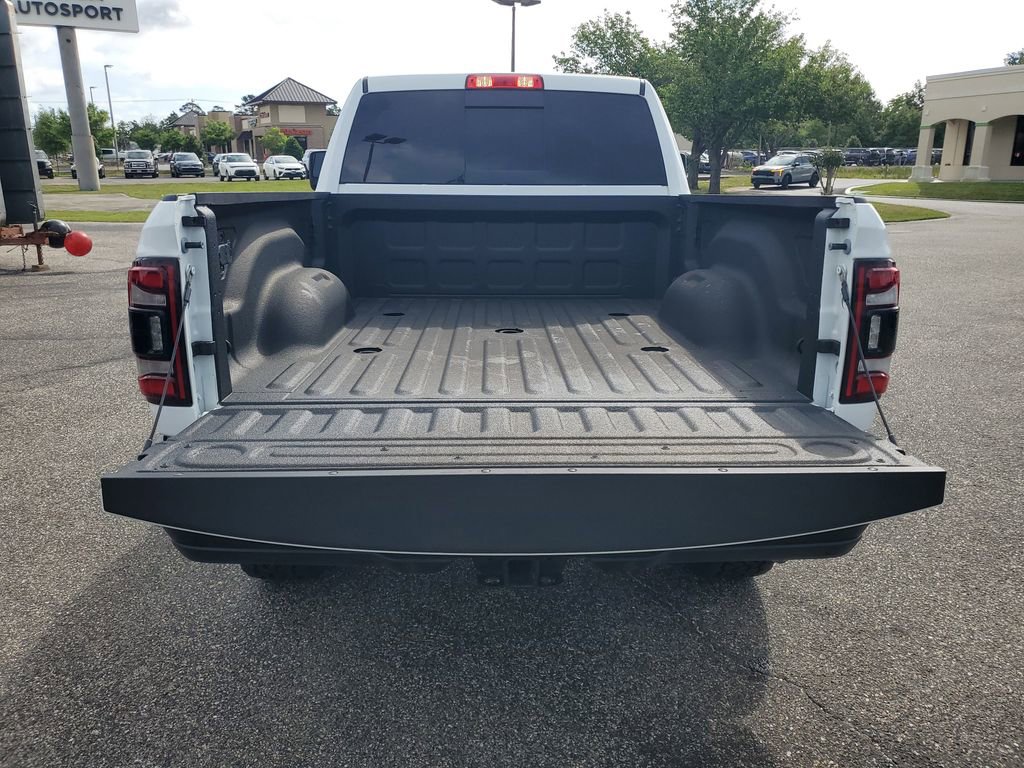 Used 2024 RAM 2500 Rebel AWD/4WD image 32