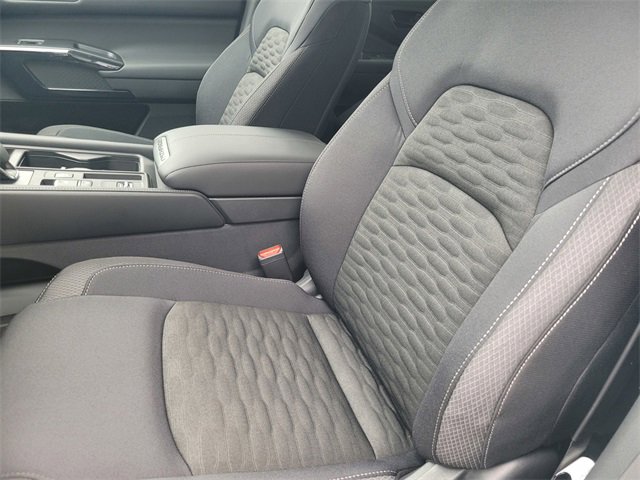 New 2025 Nissan Pathfinder S image 8