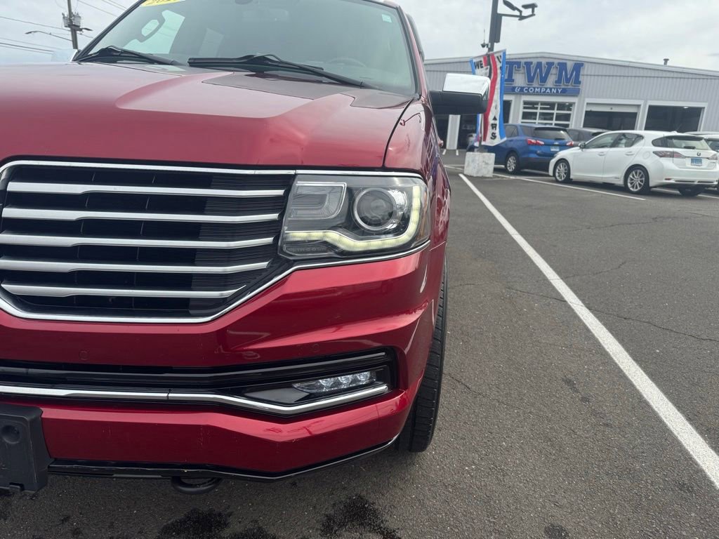 Used 2017 Lincoln Navigator Reserve AWD/4WD image 15