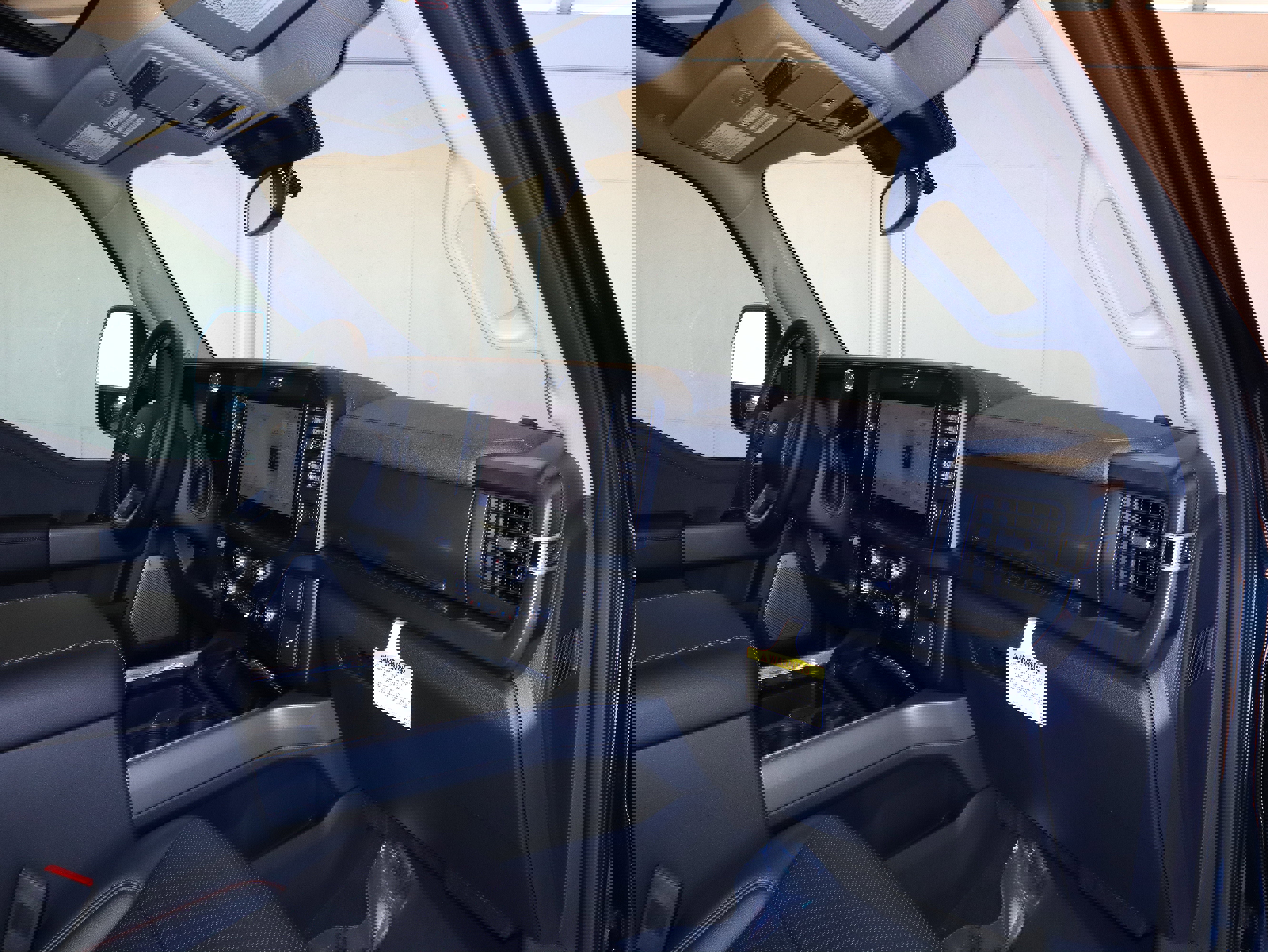 New 2025 Ford F250 Lariat w/ Black Appearance Package image 41