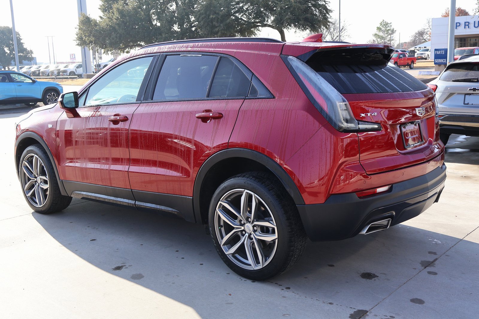 Used 2023 Cadillac XT4 Sport w/ Technology Package image 9
