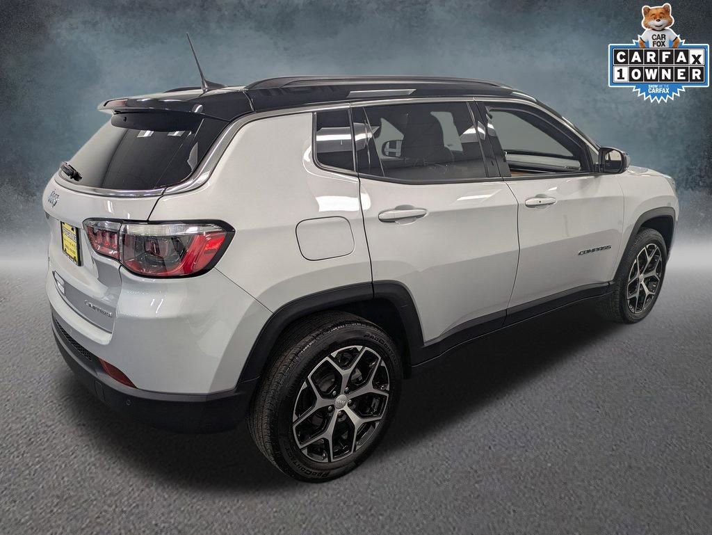 Used 2024 Jeep Compass Limited image 4
