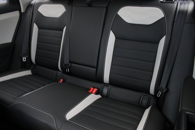 New 2025 Volkswagen Taos SEL image 8