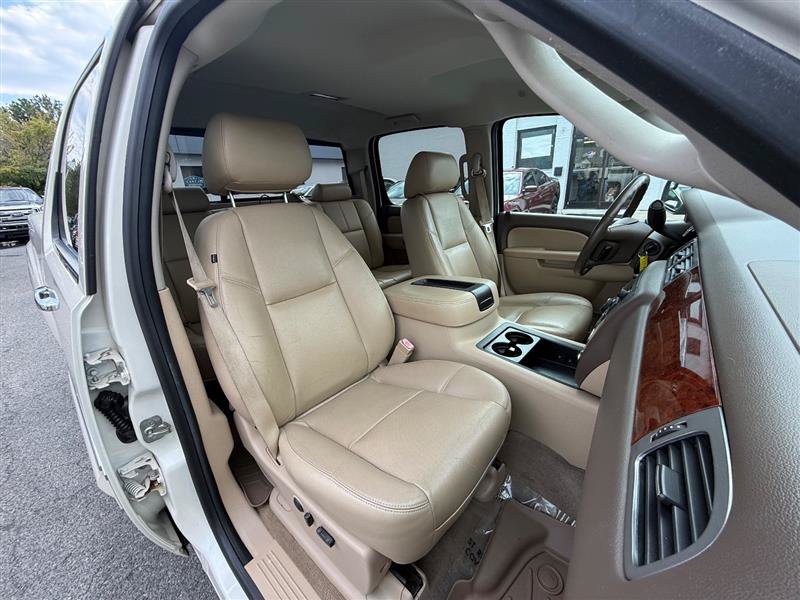 Used 2013 GMC Sierra 1500 SLT w/ SLT White Diamond Edition AWD/4WD image 32
