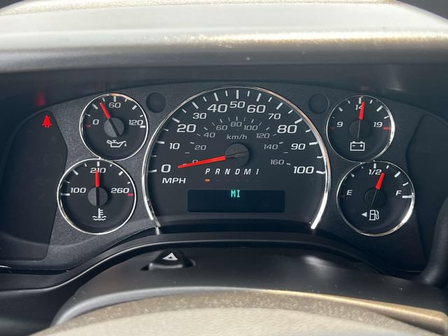 Used 2024 Chevrolet Express 2500 w/ Driver Convenience Package RWD image 23
