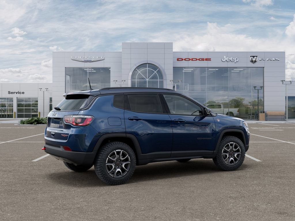New 2026 Jeep Compass Trailhawk w/ Sun, Sound & Navigation Group AWD/4WD image 4