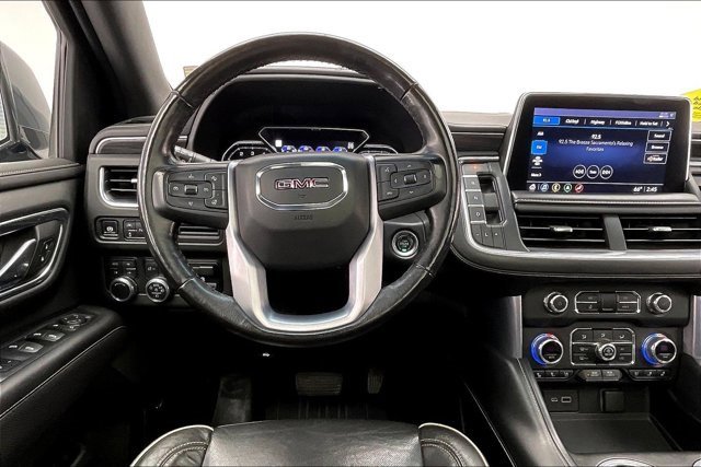 Used 2021 GMC Yukon XL SLT w/ SLT Luxury Plus Package image 4