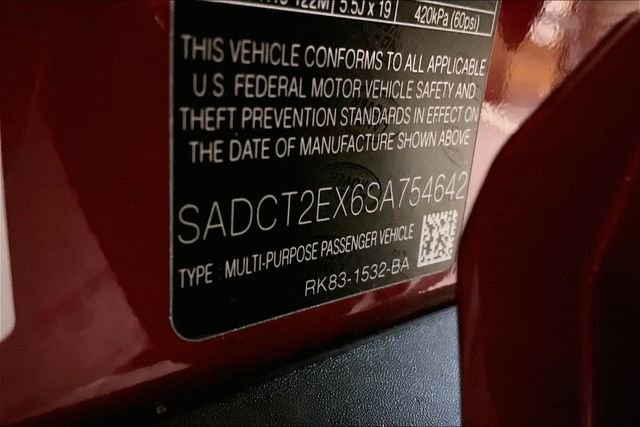 Certified 2025 Jaguar F-PACE R-Dynamic S AWD/4WD image 34