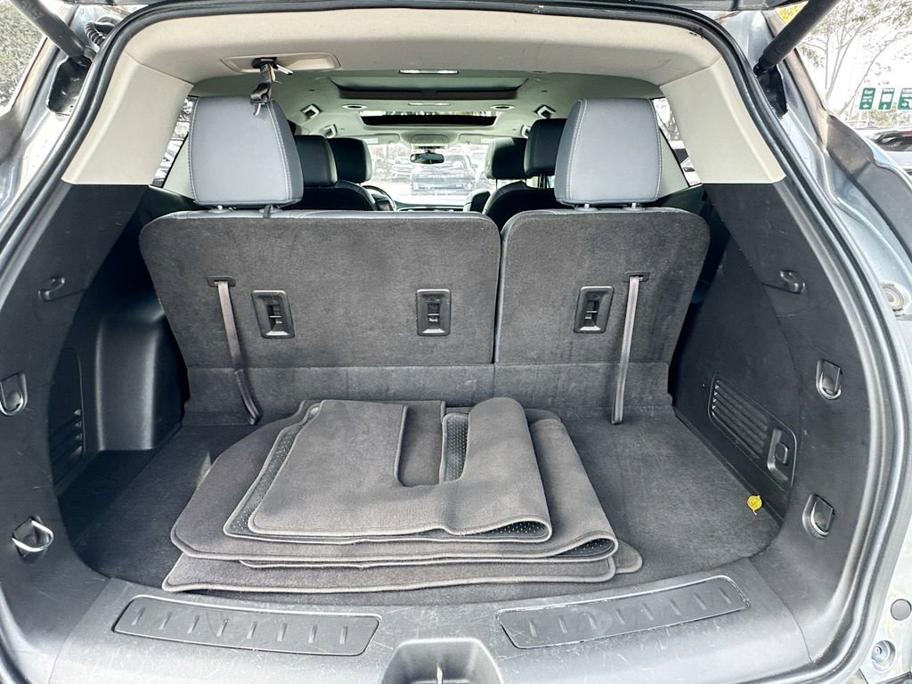 Used 2020 Buick Enclave Essence image 26