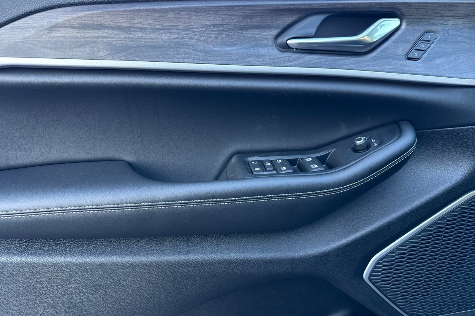 New 2026 Jeep Grand Cherokee Limited AWD/4WD image 10