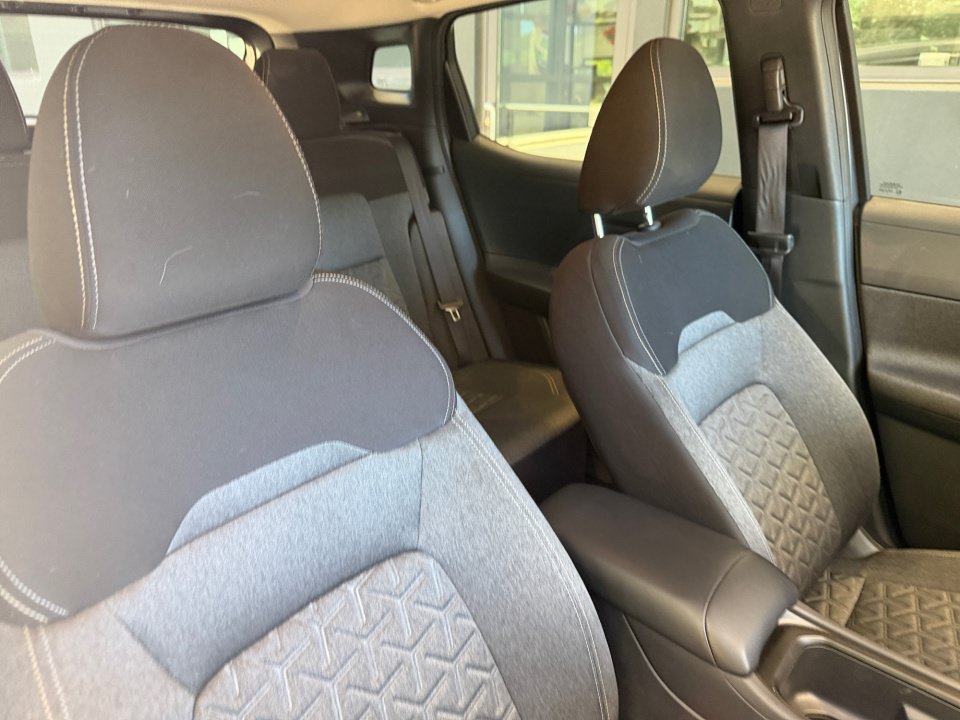 Certified 2026 Nissan Kicks SV FWD image 33