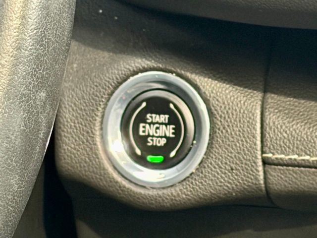Used 2021 Buick Envision Essence w/ Technology Package I FWD image 21