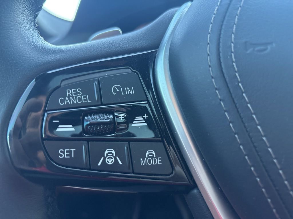 Used 2022 BMW 540i xDrive image 17