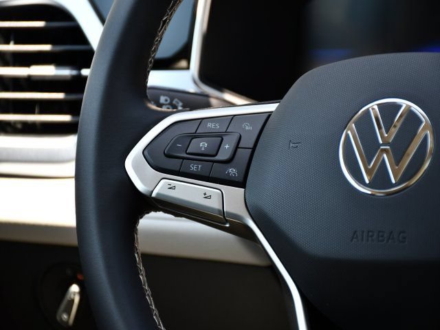 New 2026 Volkswagen Taos SE AWD/4WD image 22