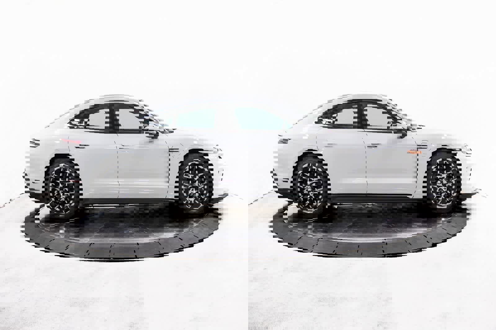 Certified 2025 Porsche Taycan image 8