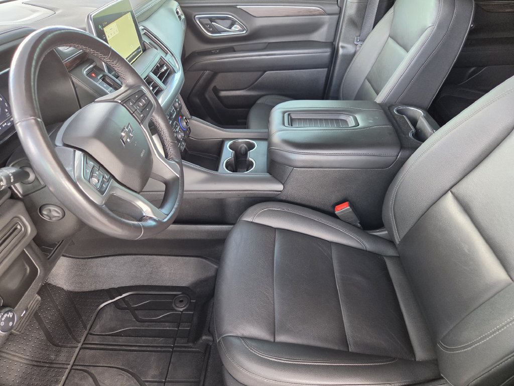 Used 2022 Chevrolet Tahoe Z71 w/ Luxury Package AWD/4WD image 13